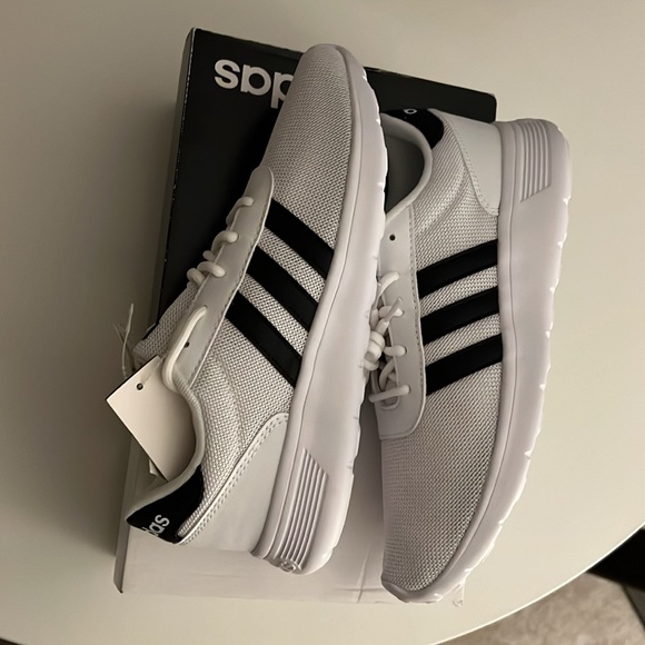 NWT Women’s Adidas Athletic Shoes - Picture 7 of 10